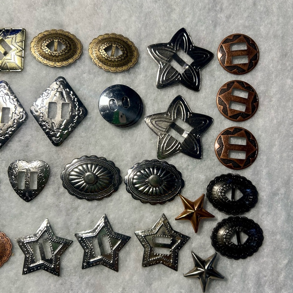 Tandy Leather Craft Acessories Slotted Conches Matching Sets - Picture 4 of 8